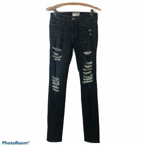 Frame Denim Le Skinny de Jeanne distressed Jeans